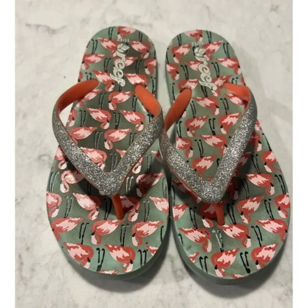 Girls Reef Flip Flops Green w Pink Flamingos Size 11/12